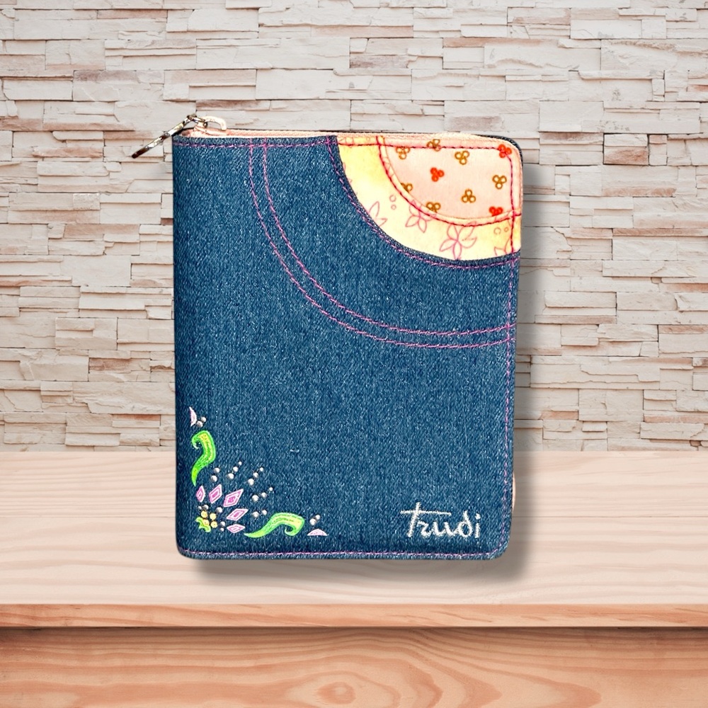 Trudi Blue Denim with Floral Accents Zippered Organizer NWOT Italy